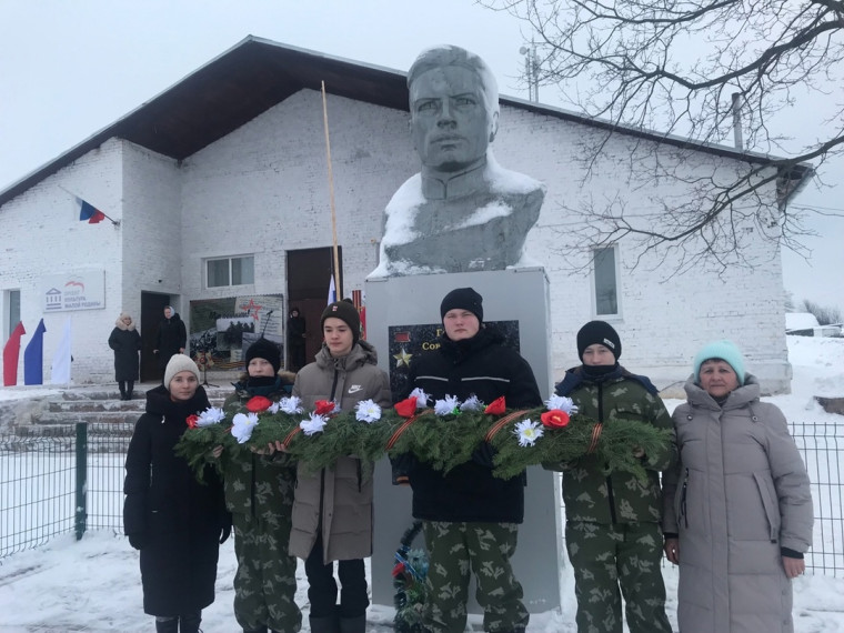 Герои не умирают! Герои живут вечно!.